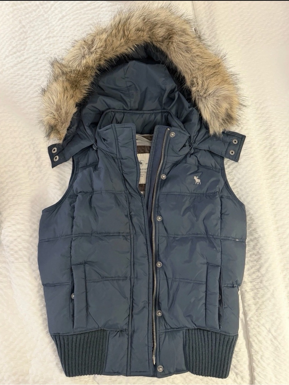 Abercrombie & Fitch Dark Navy Puffer Vest with Faux Fur-Trim Hood